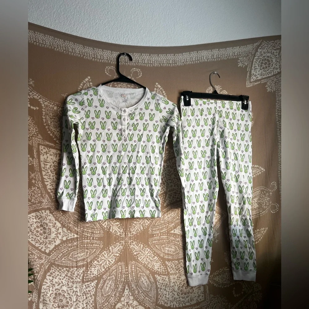 ROLLER RABBIT LIMITED EDITON Lovely Bunny Kids Pajama Set